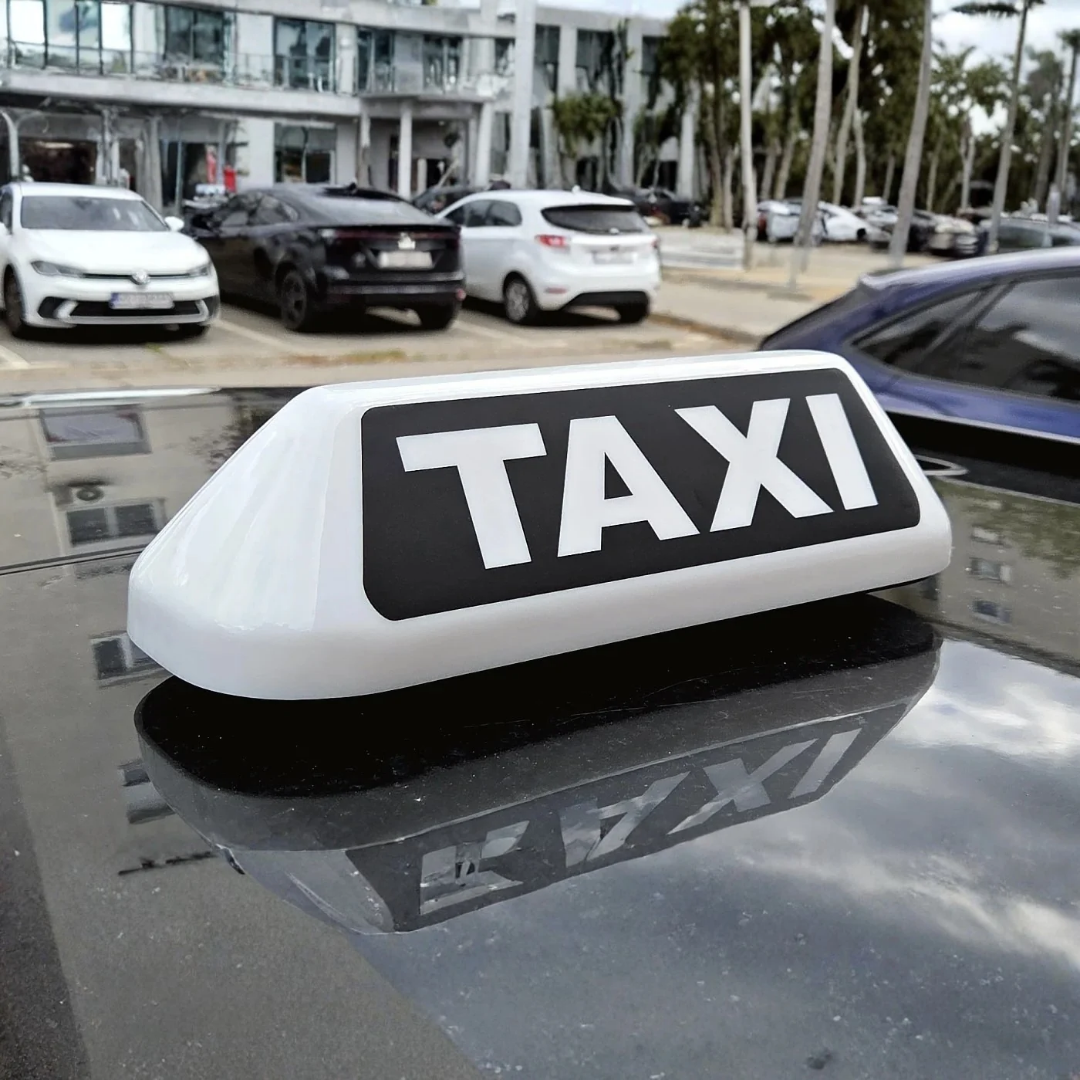 Tető TAXI LED asztal mágnessel és öngyújtó csatlakozással